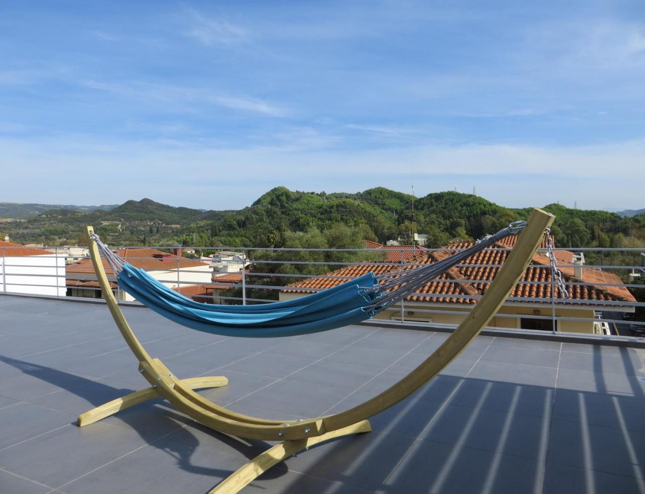 Leonidaion Guesthouse 올림피아 외부 사진 Hammock on a stand
